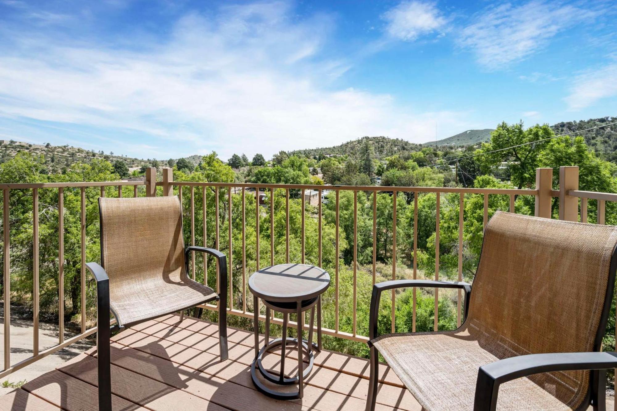 Western Prescottonian Hotel 3*